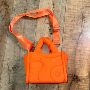 NWOT mini drift tote